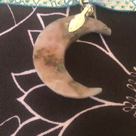 Blue mermaid druzy moon choker - Picture 9 of 9